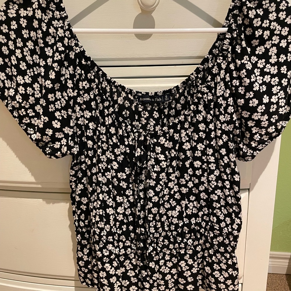 Abercrombie Top
